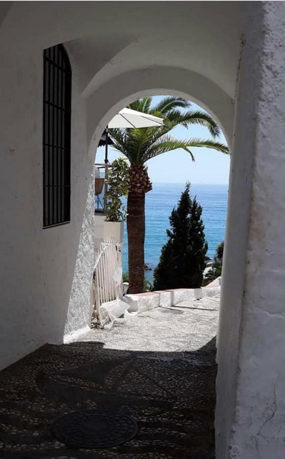 Playa Burriana Rubasol Nerja Apartment Bagian luar foto
